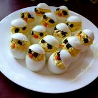 Ouă umplute  în formă de puișor