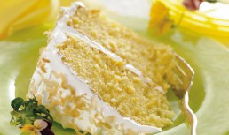 Tort Pina Colada cu ananas și cremă de cocos