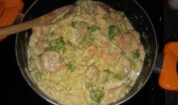 Linguine cu creveti si usturoi