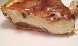 Cheesecake cu mere si caramel