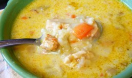 Supa cu pui si curry