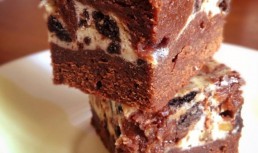 Negresa cu cheesecake