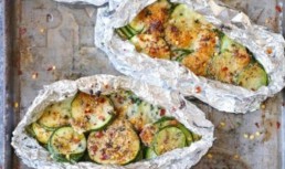 Zucchini Cu Parmezan In Folie De Aluminiu