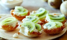 Tarte Cu Cocos Si Kiwi