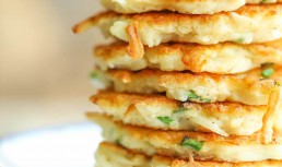 Pancakes de cartofi cu parmezan
