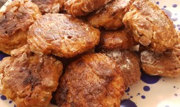 Chiftele din carne de porc si vita, la cuptor