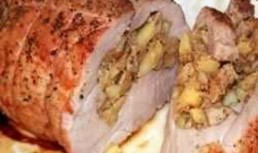 Muschi De Porc Umplut Cu Mere Si Nuci
