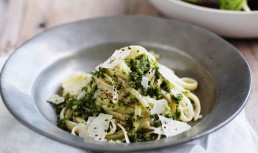 Paste cu sos pesto - cea mai simplă rețetă de paste