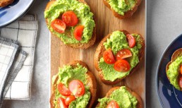 Tartine cu mazăre și pesto