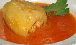 Ciorbă de ardei umpluți