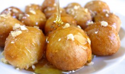 Loukoumades - gogoși grecești