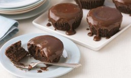 Mini-Prajituri Cu Ciocolata Si Caramel