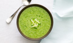 Supă rece de castravete (gazpacho)