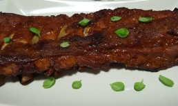 Scăricică de porc marinată în bere