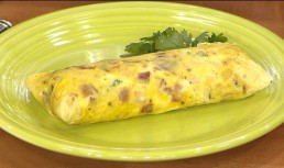 Omletă cu de toate, făcută în pungă