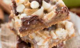 Placinta De Mere Cu Caramel
