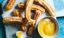 Churros cu crema de lamaie