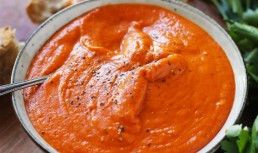 Romesco - pastă spaniolă de ardei copți