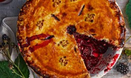 Tarta cu gin si mure