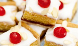Tarta Bakewell  Cu Glazura