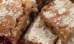Prajitura cu banane si fulgi de ciocolata