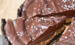 Placinta De Ciocolata Cu Nuci Pecan Si Oreo