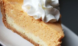 Cheesecake cu dovleac, in doua straturi