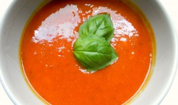 Supa crema de dovleac cu rosii