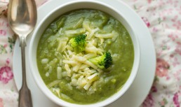 Supă de broccoli cu paste