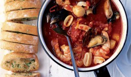 Tocanita De Fructe De Mare Cu Sofran