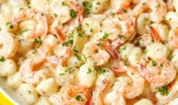 Creveti Cu Gnocchi Cu Usturoi Si Sos De Smantana