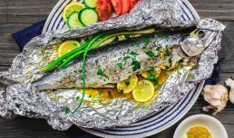 Macrou la cuptor în stil mediteranean