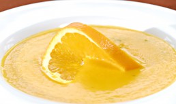 Supă crema de morcovi cu portocale