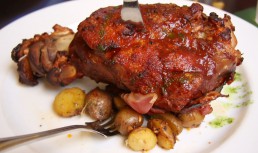 Rasol de porc cu cartofi, la cuptor