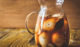 Ouă marinate - gustarea perfectă pentru petreceri și mese festive