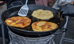 Plăcinte moldovenești cu brânză