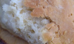 Pogăcele de post - rețeta simplă pe care o faci cu ce ai în casă