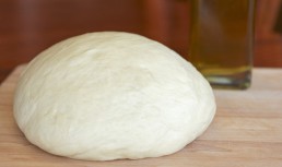Aluat dospit pentru plăcintă