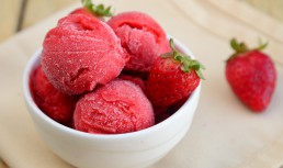 Sorbet de căpșuni - cel mai simplu și răcoritor desert