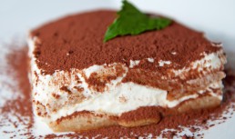 Tiramisu fără cafea și alcool. Rețeta perfectă pentru copii