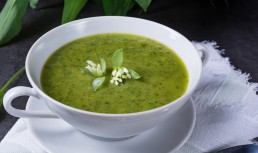 Supă cremă de leurdă