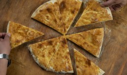 Plăcintă din aluat fraged cu ficat de porc