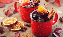 Cum faci Gluhwein - rețeta germană de vin fiert