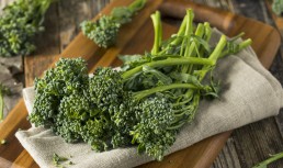 Care este diferența dintre broccoli și broccolini
