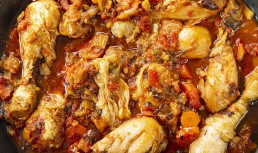 Pui cacciatore (vânătoresc) - o mâncare simplă și plină de arome