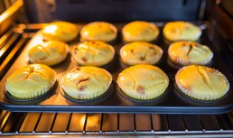 Brioșe cu goji și cătină - rețetă fără gluten