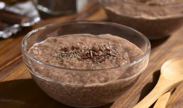 Budincă de chia cu lapte de cocos și cacao
