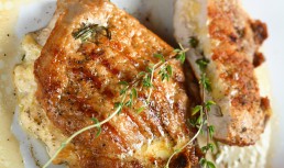 Cotlet de porc umplut cu legume. Rețeta simplă cu un conținut scăzut de carbohidrați
