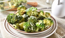 Broccoli la cuptor cu brânză. Rețetă rapidă și sănătoasă
