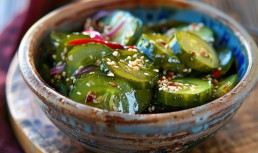 Salată de castraveți asiatică